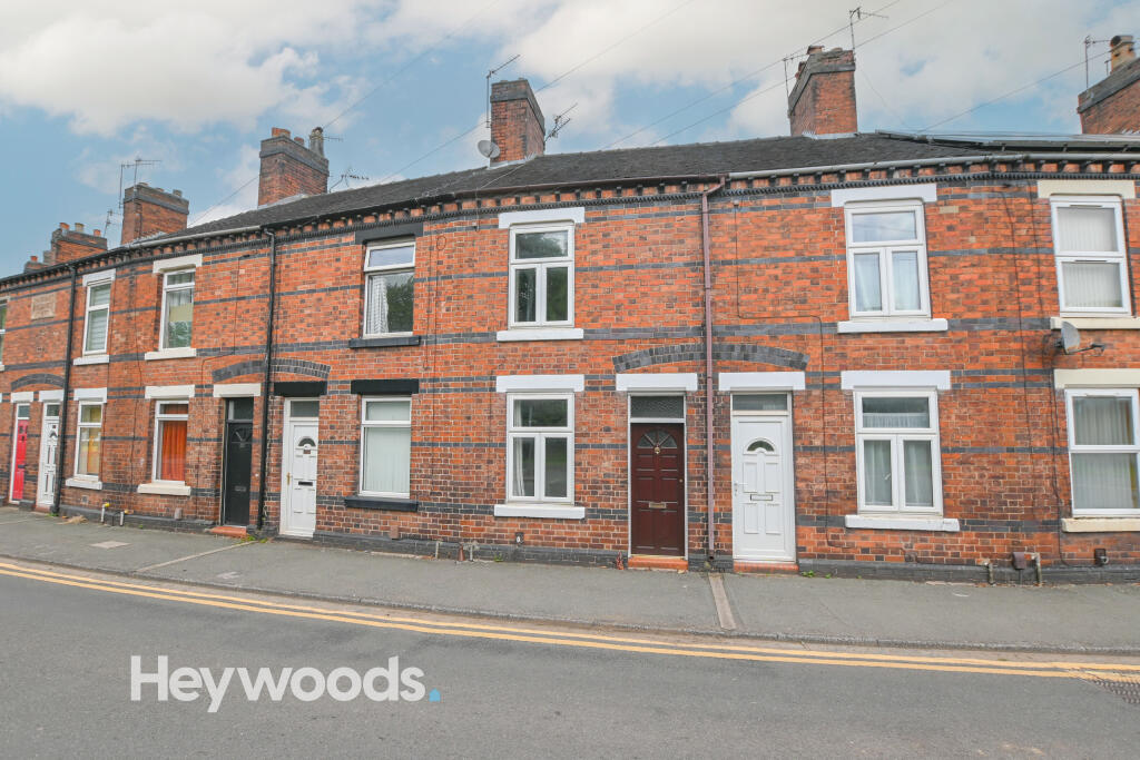 2 bedroom terraced house for sale in Silverdale Road, Newcastle under