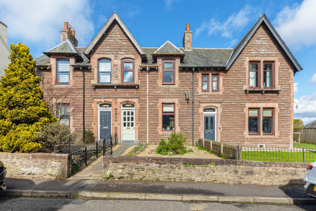3 bedroom terraced house for sale in Ruthven Street, Auchterarder, PH3