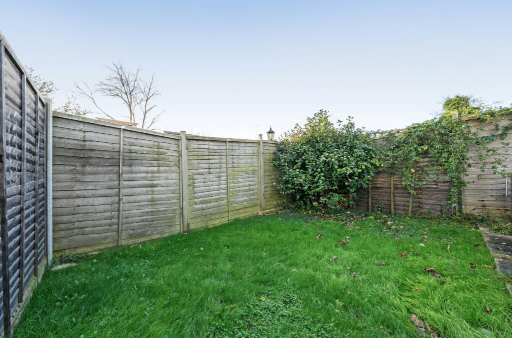 Additional property image - Main Road, Sutton At Hone, Dartford, Kent, DA4