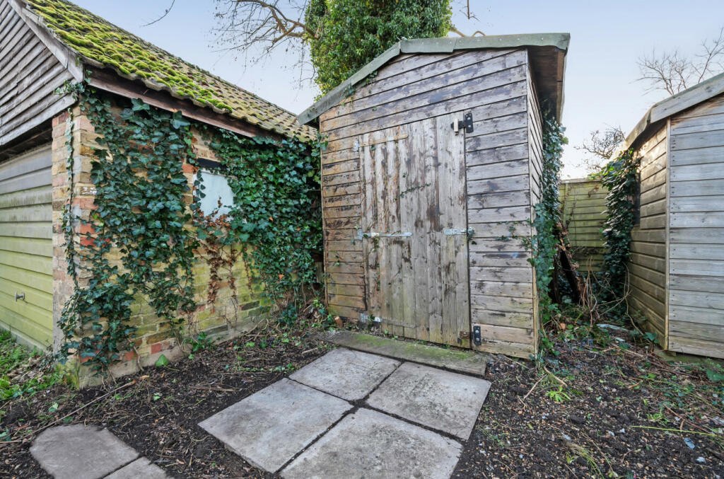 Additional property image - Main Road, Sutton At Hone, Dartford, Kent, DA4