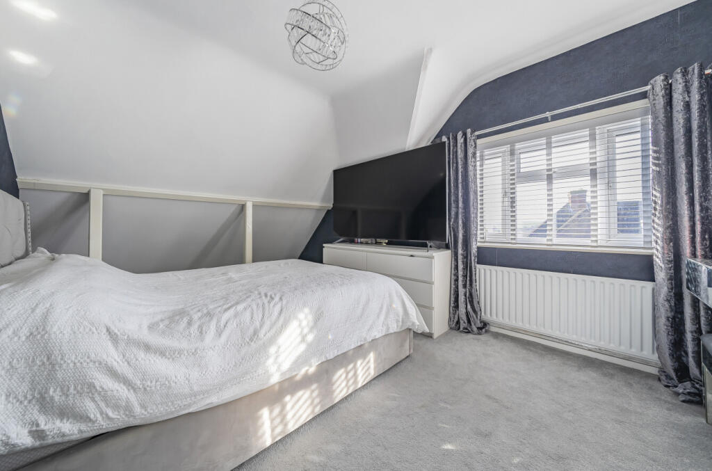 Additional property image - Hill Rise, Darenth, Dartford, Kent, DA2