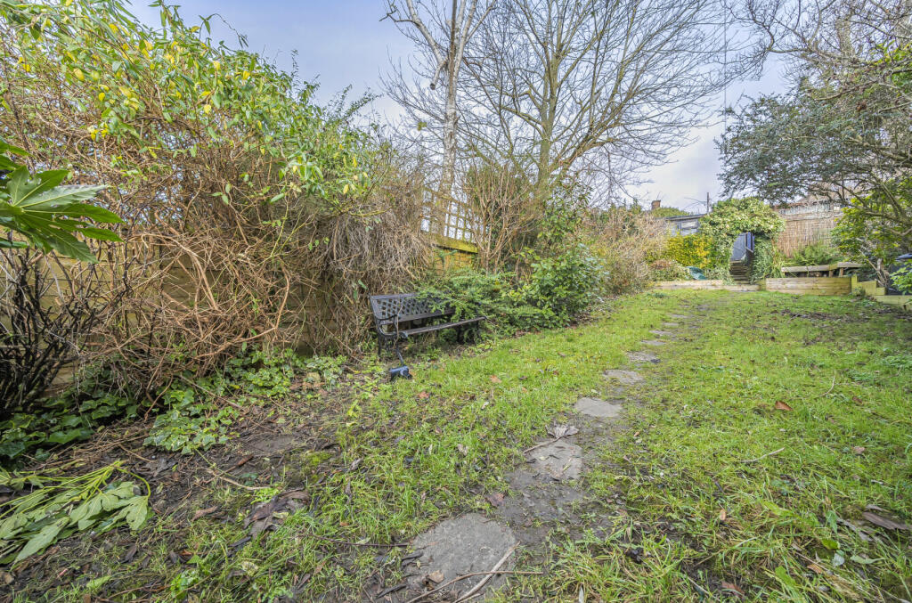 Additional property image - Hill Rise, Darenth, Dartford, Kent, DA2