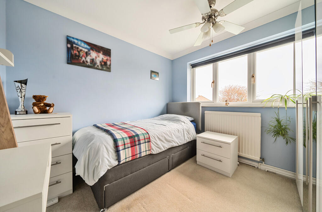 Additional property image - Barfield, Sutton At Hone, Dartford, Kent, DA4