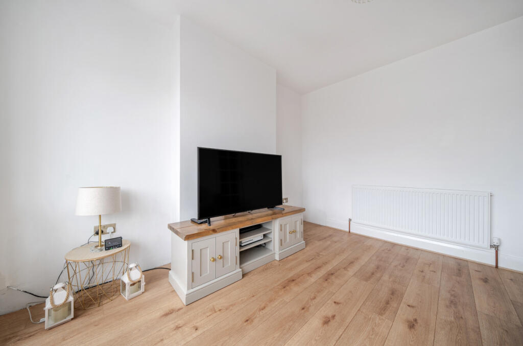 Additional property image - Keith Avenue, Sutton At Hone, Dartford, Kent, DA4