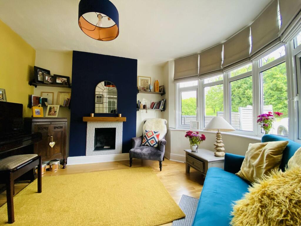 4 bedroom detached house for rent in Soulbury Road, Linslade, Leighton