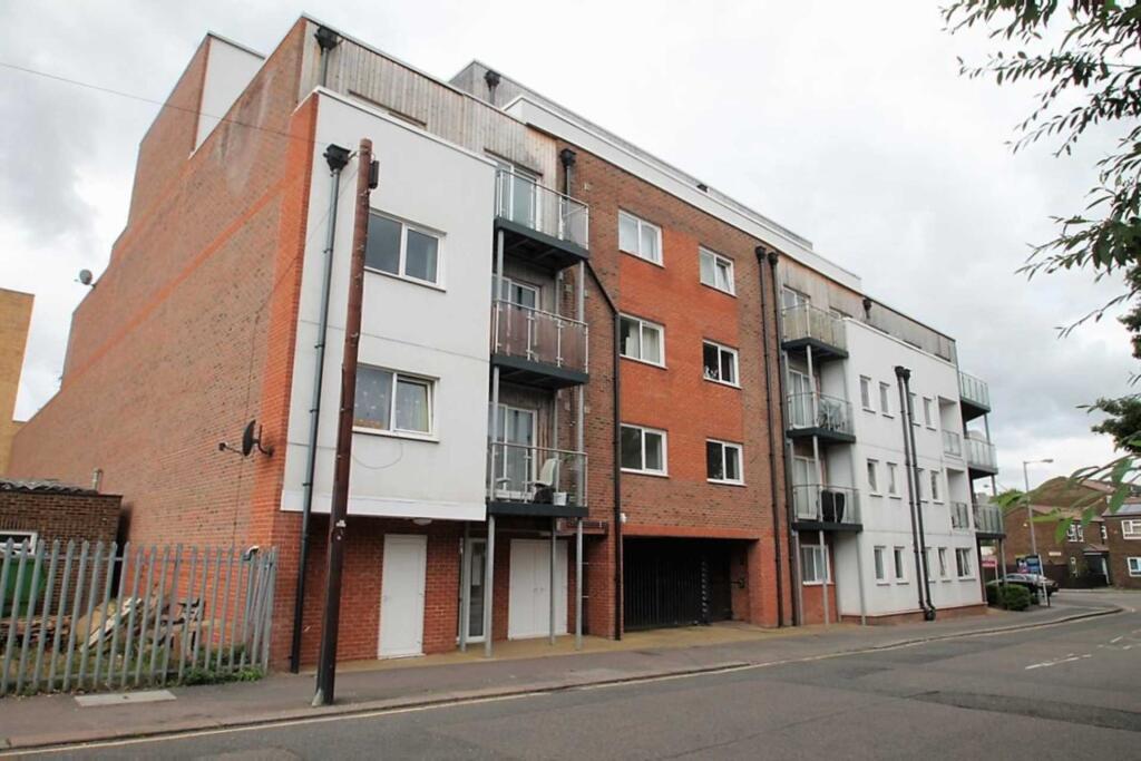 Main image of property: Dudley Street, Luton