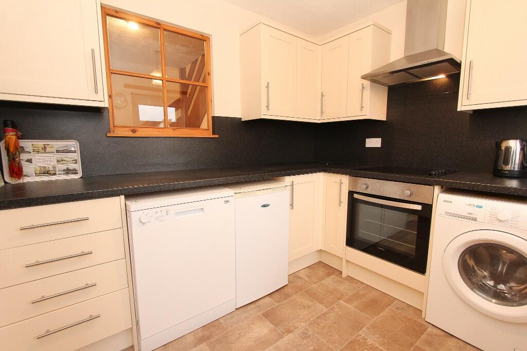 3 bedroom semidetached house for sale in Laharna, 1a Colonel Street