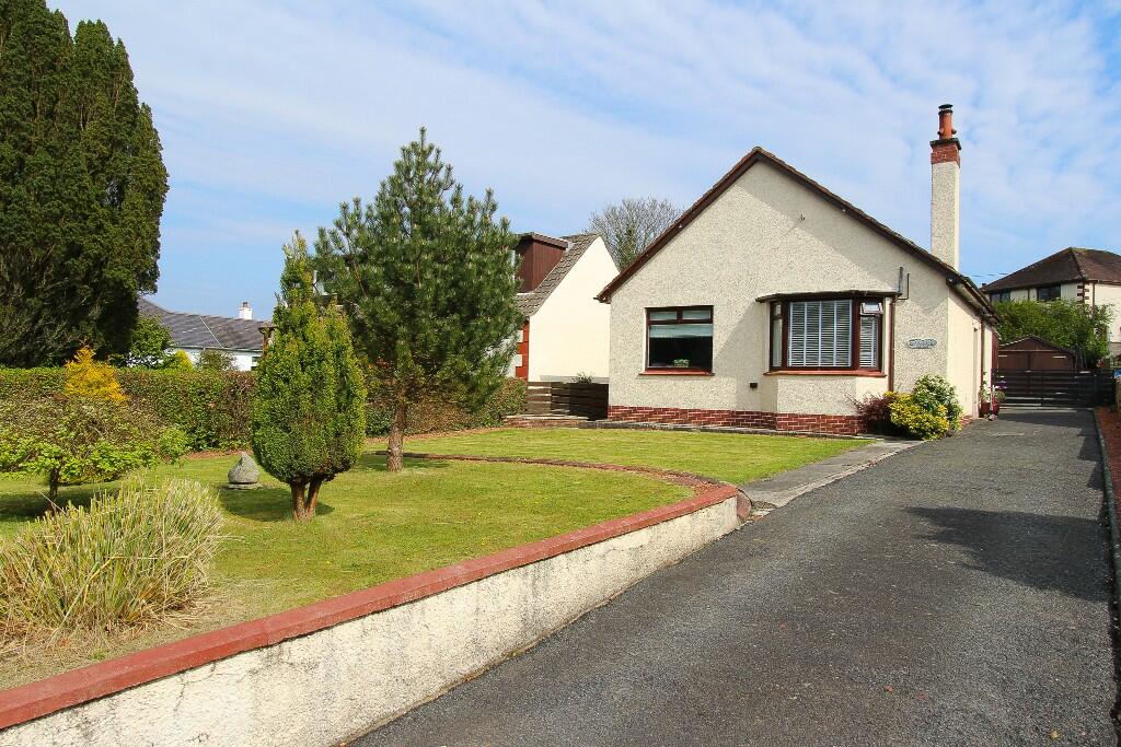 3 bedroom detached bungalow for sale in Ewandale, 6 Park Lane
