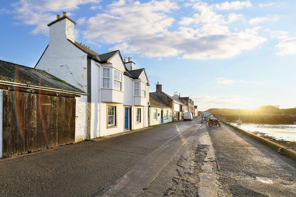 3 bedroom terraced house