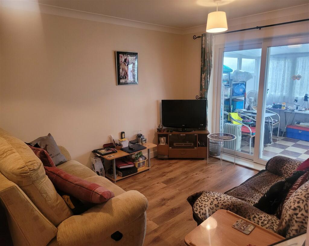 2 bedroom semidetached bungalow for sale in South Crescent, Chapel St. Leonards, Chapel St