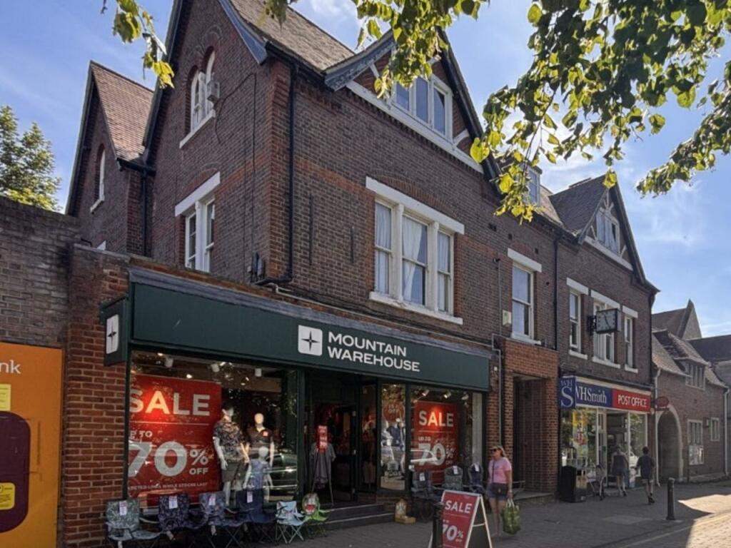 Main image of property: 29 & 29A High Street, Harpenden, AL5 2RU