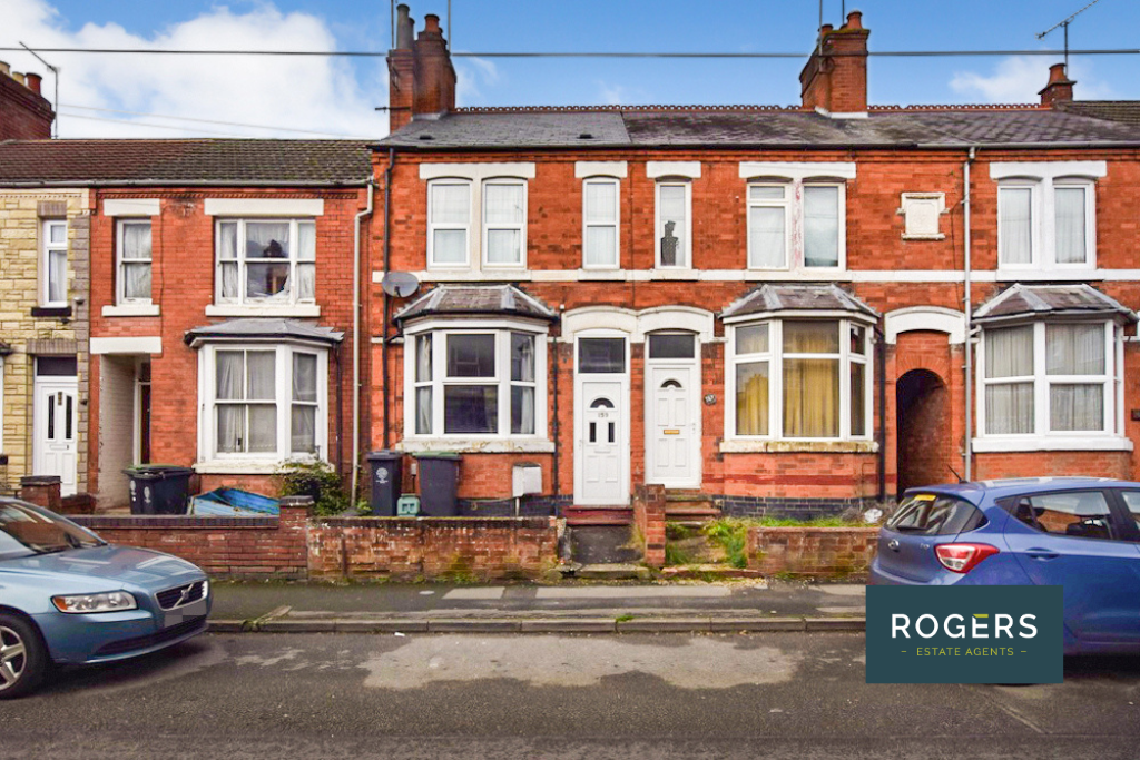 3 bedroom terraced house for sale in Queen Street, Rushden