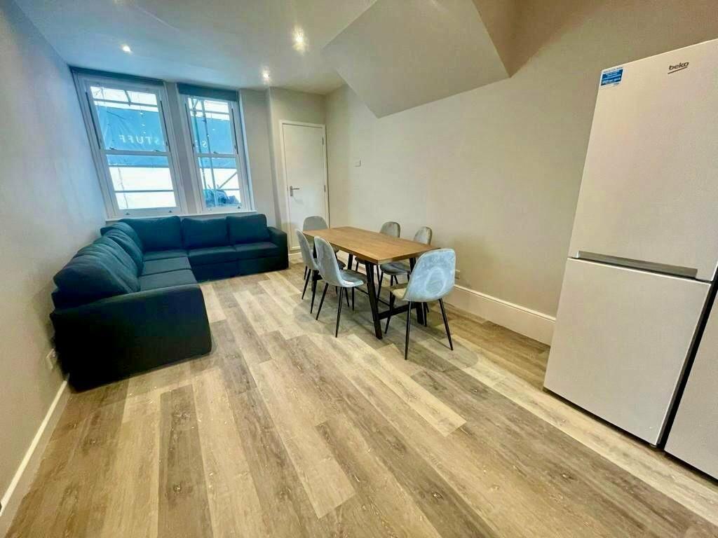 Additional property image - Whiteladies Road, Clifton, Bristol