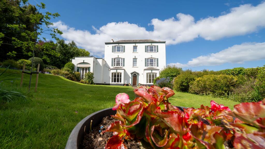 Main image of property: Flat , Pilton House, Pilton Lane, Exeter EX1 3RA