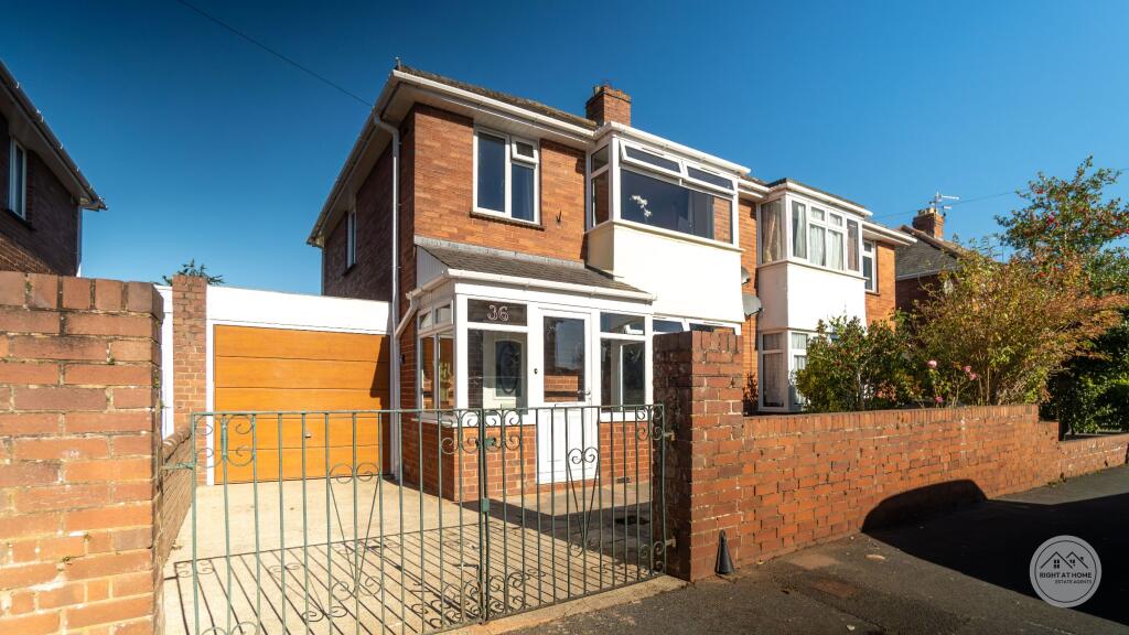 Main image of property: Stratford Avenue, Pinhoe, Exeter EX4 8ES