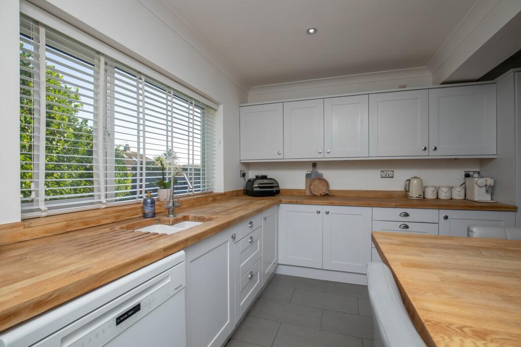 Additional property image - Bryntirion Close, Bridgend, Bridgend County, CF31