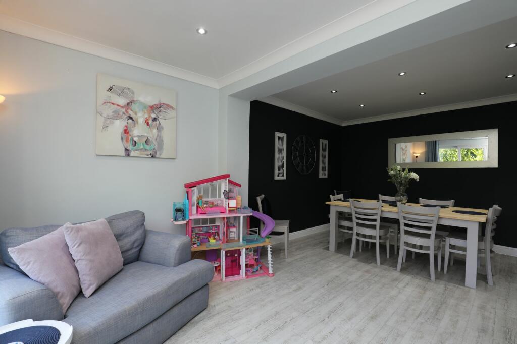 Additional property image - Bryntirion Close, Bridgend, Bridgend County, CF31