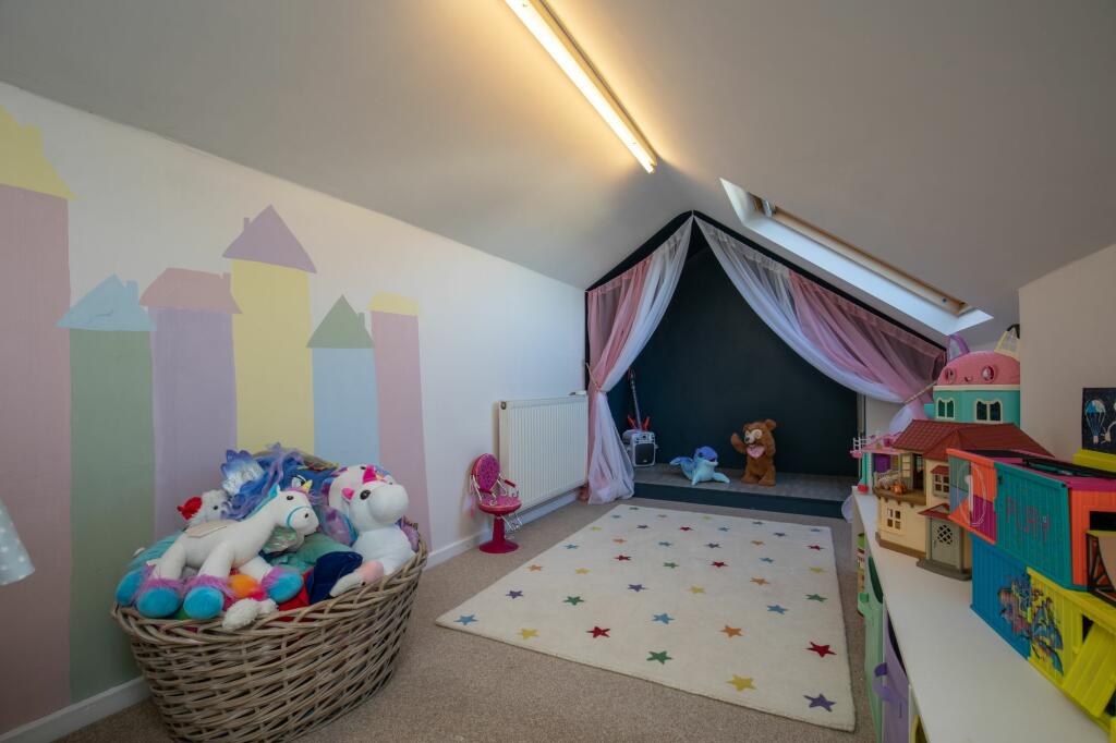 Additional property image - Bryntirion Close, Bridgend, Bridgend County, CF31