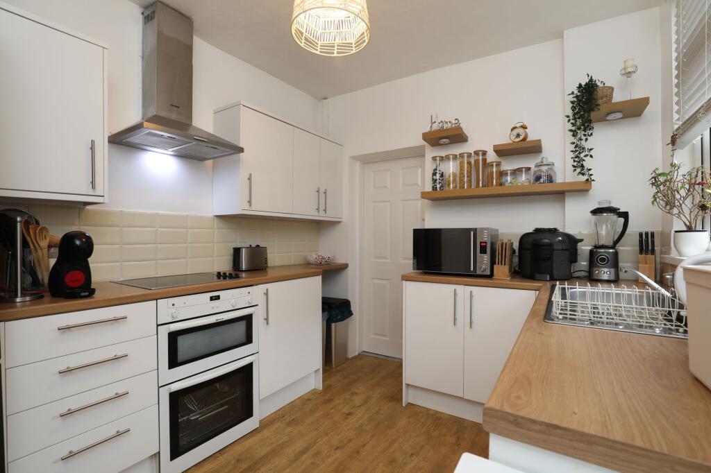 Additional property image - Highland Place, Bridgend, CF31