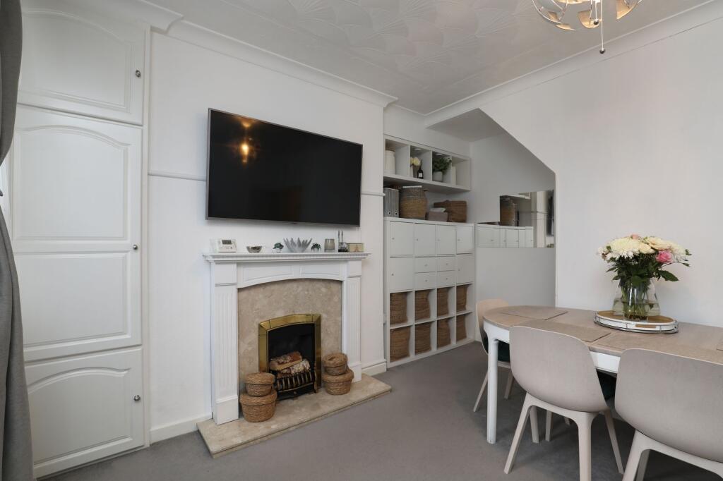 Additional property image - Highland Place, Bridgend, CF31