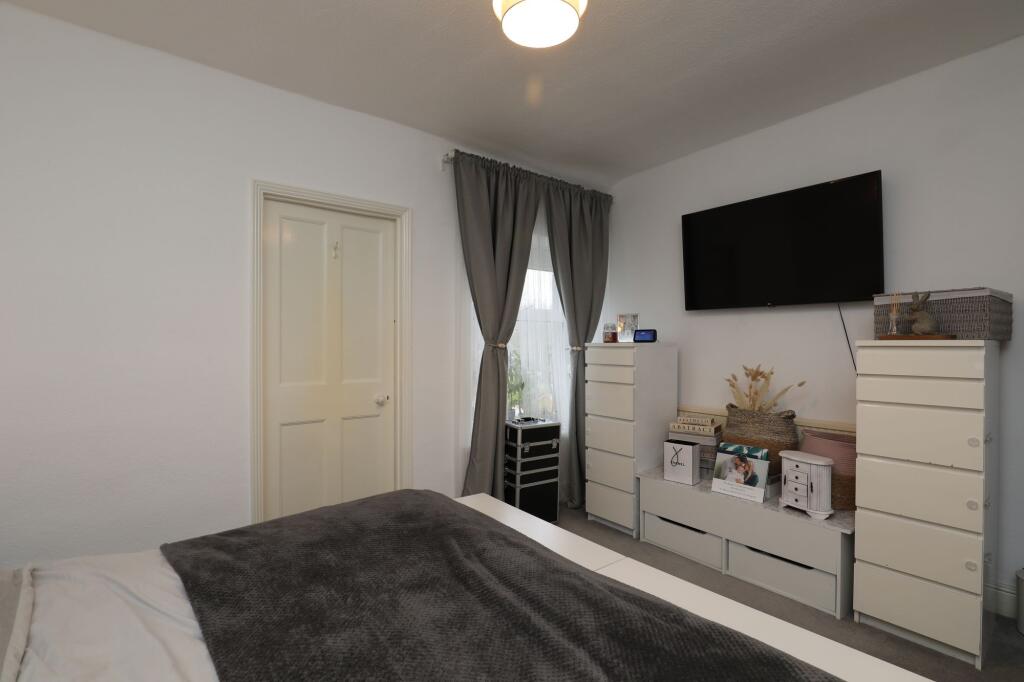 Additional property image - Highland Place, Bridgend, CF31