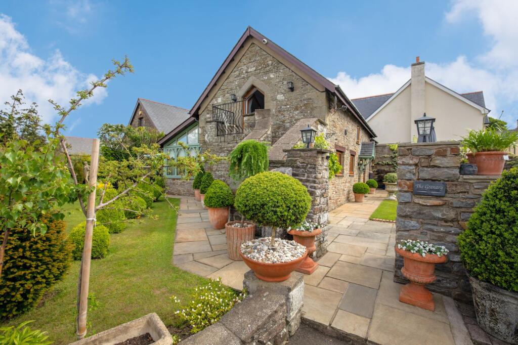 Main image of property: Eglwys Nunnydd, Margam, SA13
