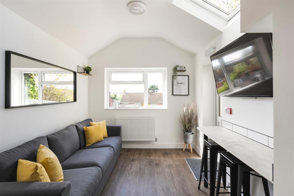 Additional property image - Orpen Gardens, Bristol