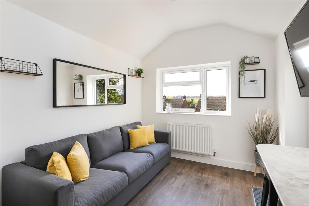 Additional property image - Orpen Gardens, Bristol