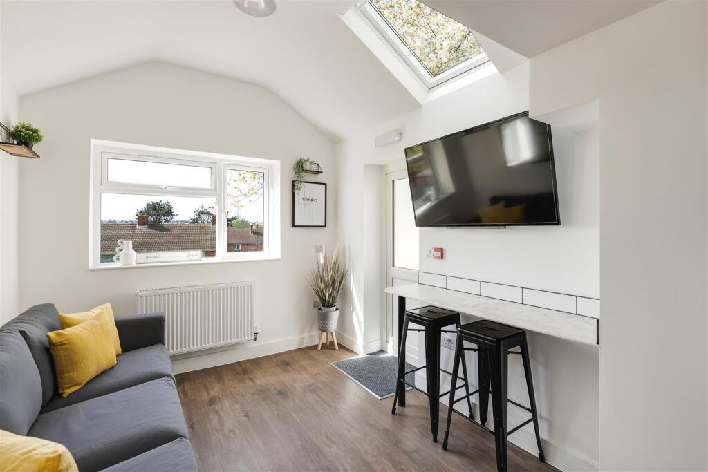 Additional property image - Orpen Gardens, Bristol