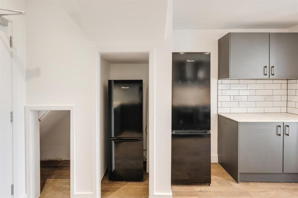 Additional property image - Orpen Gardens, Bristol