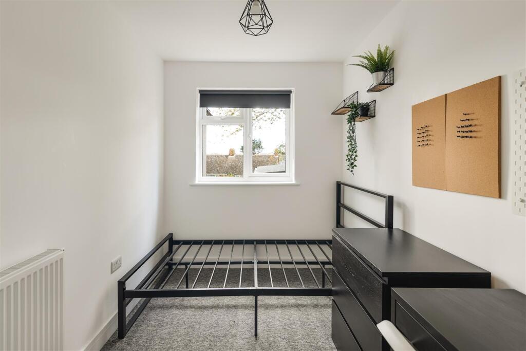 Additional property image - Orpen Gardens, Bristol