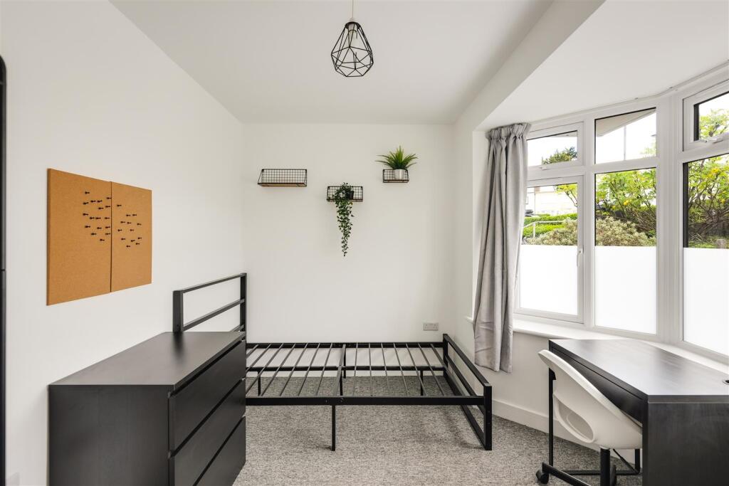 Additional property image - Orpen Gardens, Bristol