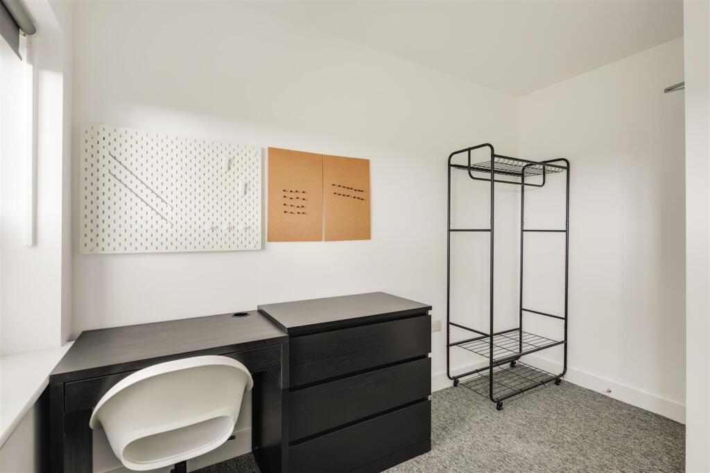 Additional property image - Orpen Gardens, Bristol