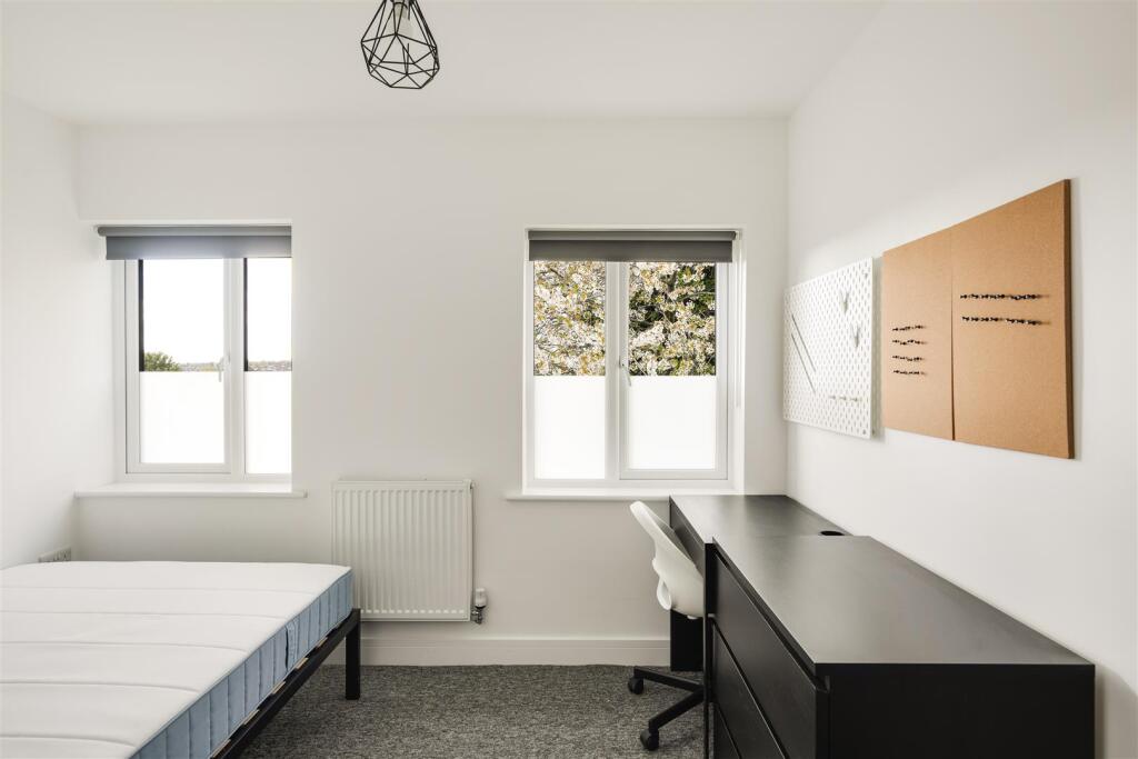 Additional property image - Orpen Gardens, Bristol