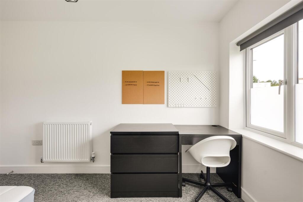 Additional property image - Orpen Gardens, Bristol