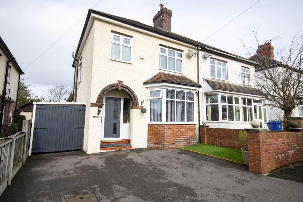 Main image of property: Court Lane, Newcastle Under Lyme, Staffordshire, ST5
