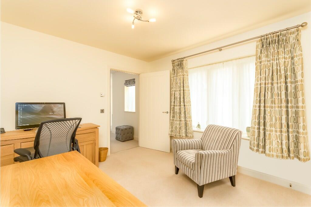 Additional property image - 4 Howard Manor, Collier Gardens, Warwick, Warwickshire, CV34