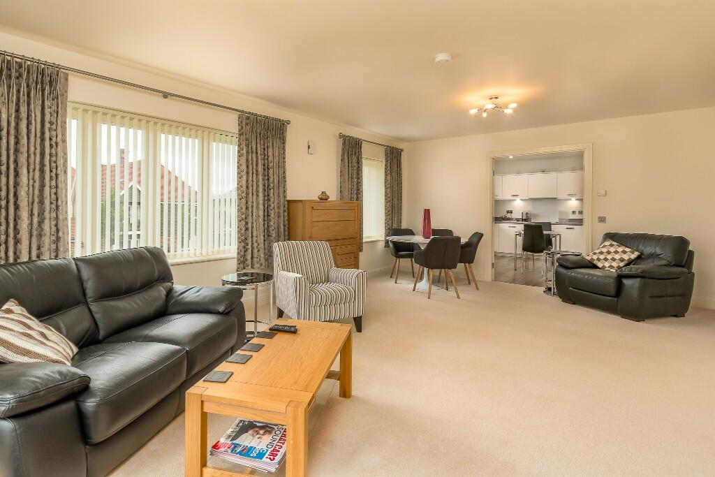 Additional property image - 4 Howard Manor, Collier Gardens, Warwick, Warwickshire, CV34