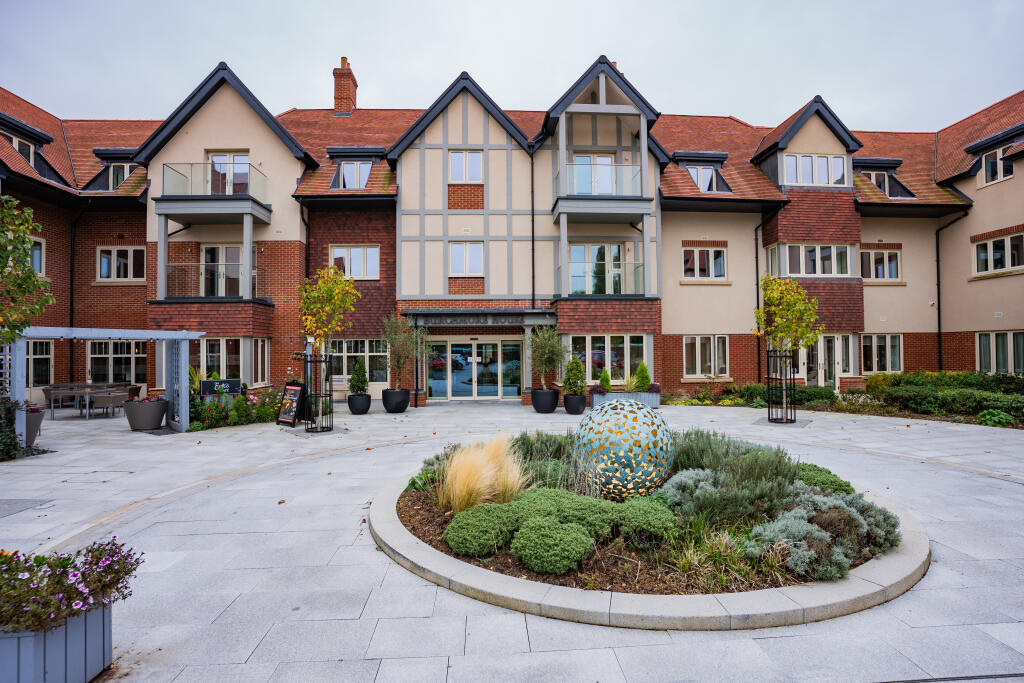 Main image of property: Burchmore House, Stanhope Way, Millfield Green, Luton, Bedfordshire, LU1