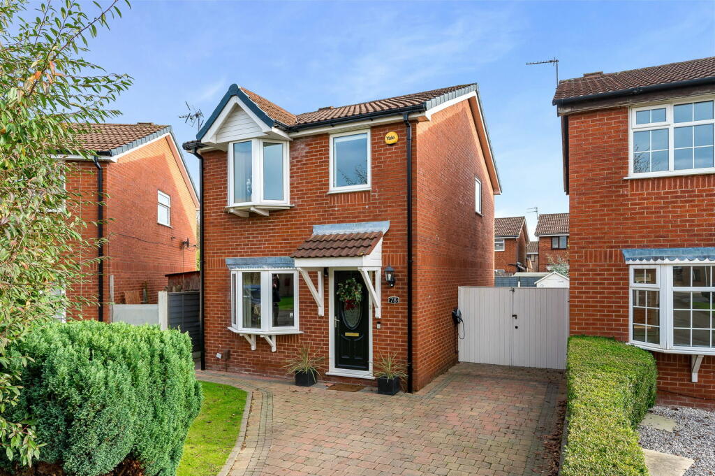 Main image of property: Oban Grove, Fearnhead, Warrington, WA2 0TG