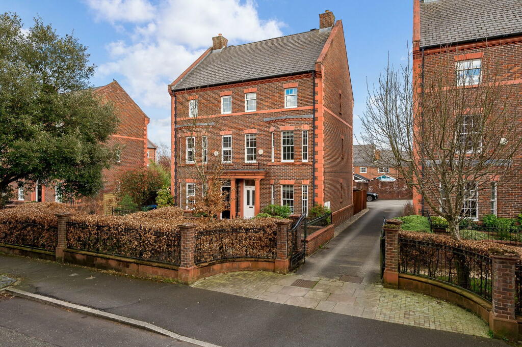 Main image of property: Pewterspear Green Road, Appleton, Warrington, WA4 5FR