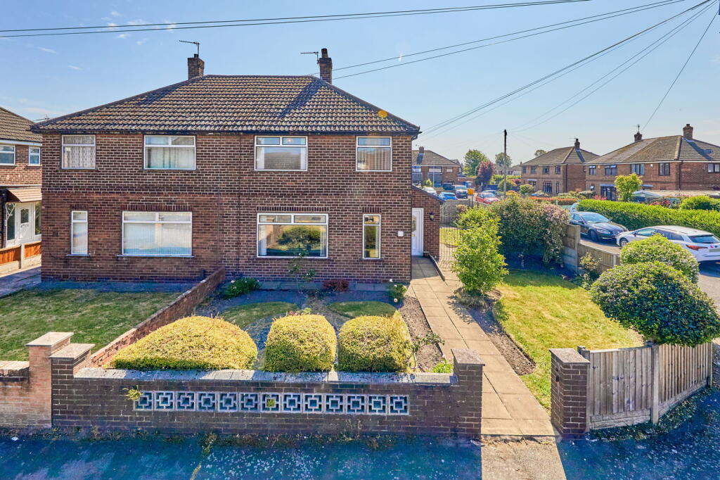 3 bedroom semi-detached house
