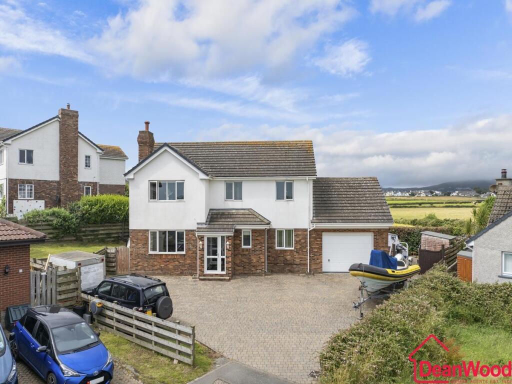 Main image of property: 1 Rhenwyllan Close, Port St. Mary