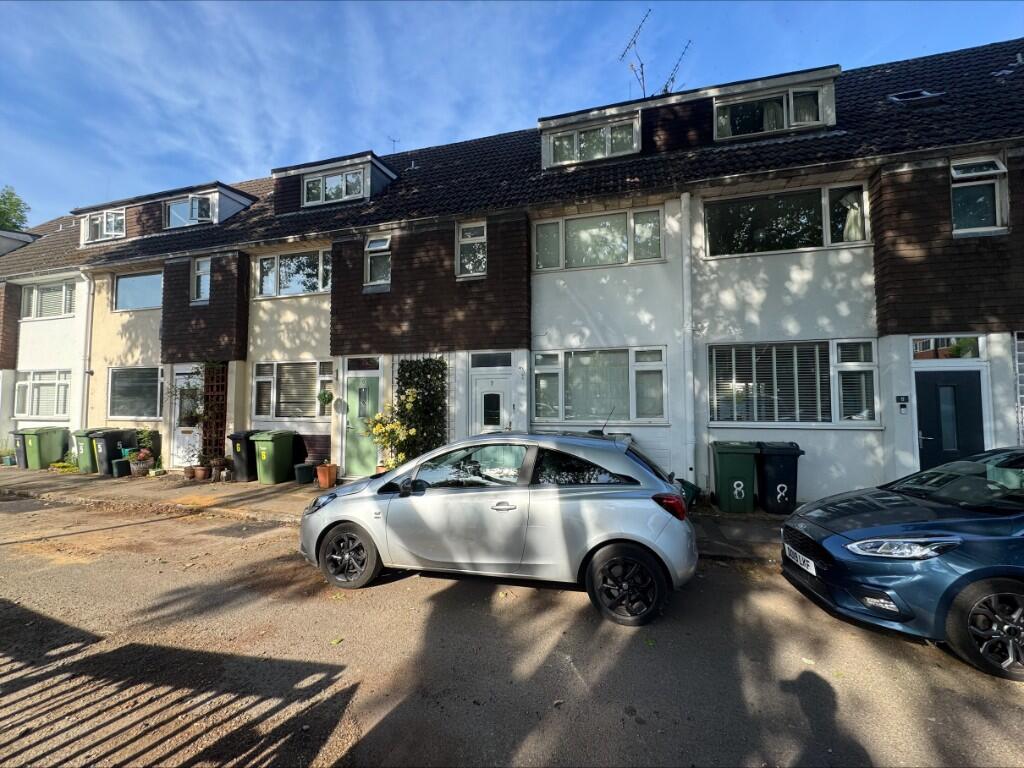 Main image of property: Upton Close, Henley-On-Thames, Oxfordshire, RG9