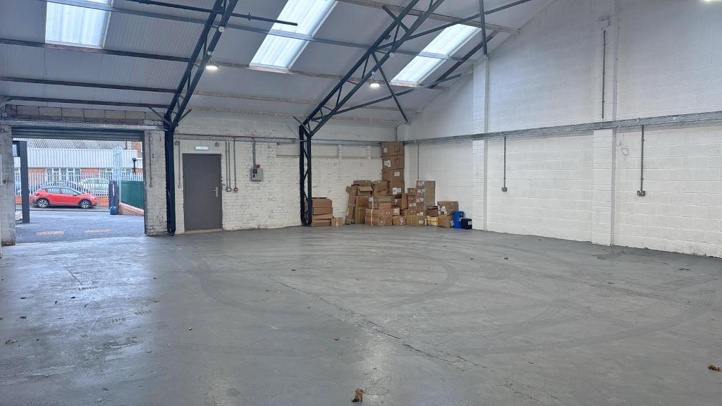 Additional property image - Winster Grove, Birmingham, B44 9EG
