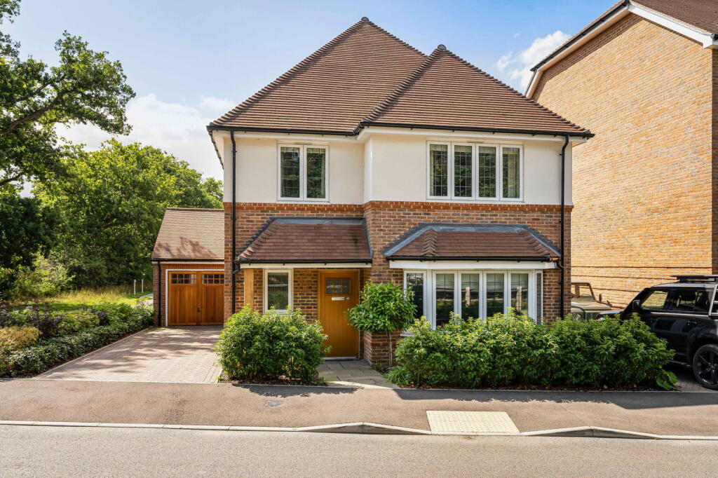 Main image of property: Lorimer Avenue, Cranleigh, GU6 8WQ