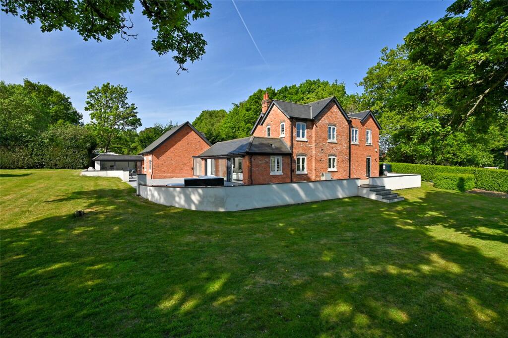 Main image of property: Newbury Road, Headley, Thatcham, Hampshire, RG19