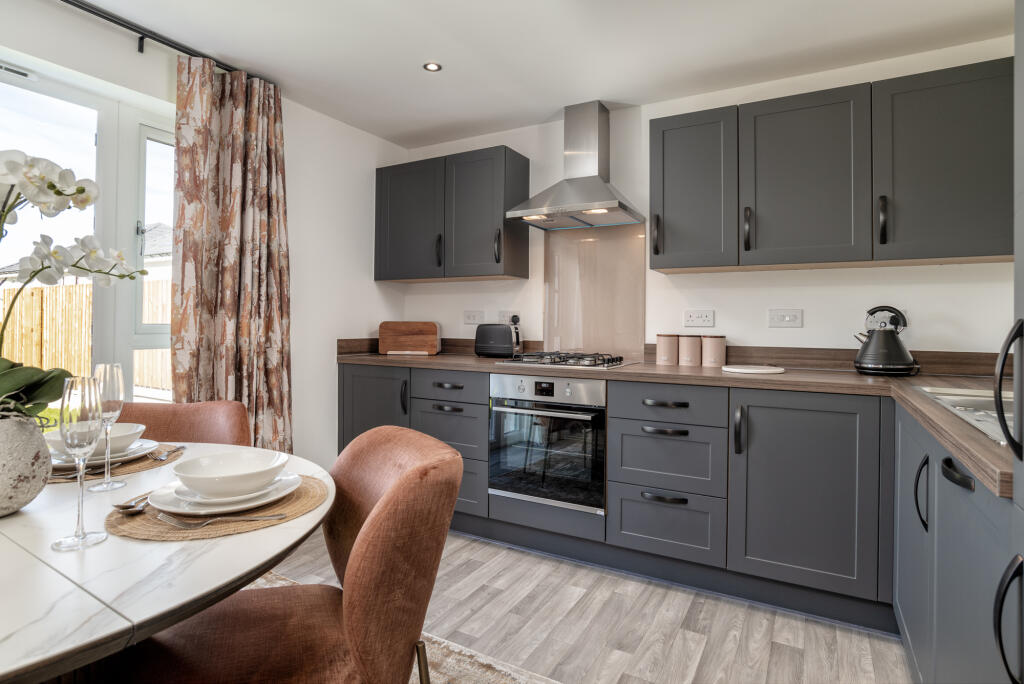 Additional property image - Mains Loan, 
Dundee, 
DD4 7DF