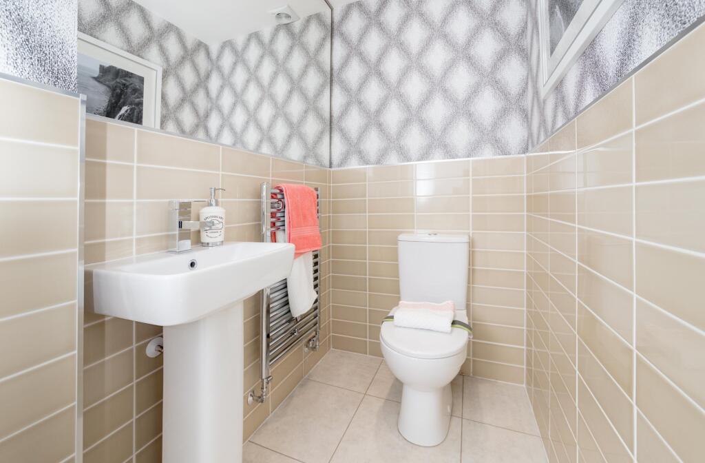 Additional property image - Mains Loan, 
Dundee, 
DD4 7DF