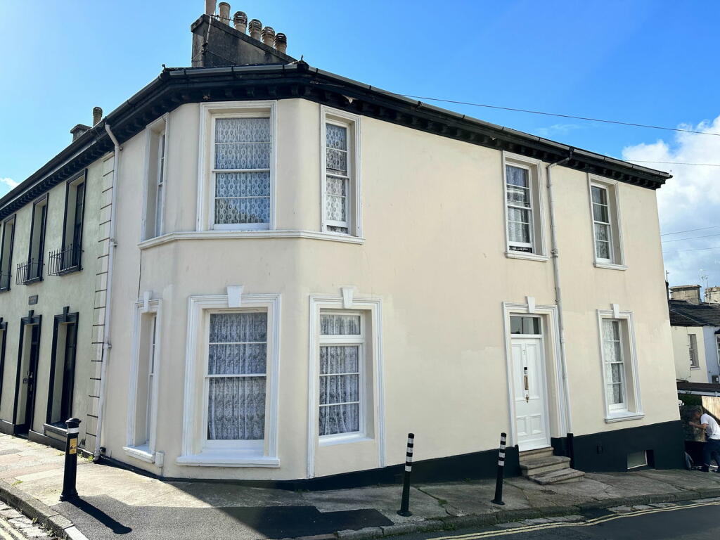 Main image of property: Croft Road, Torquay, TQ2 5UF